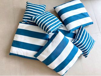 Outdoor cushions - Excellent condition . Asking price for each big one