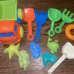Free Beach Toys