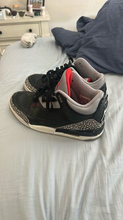 Size 10.5 Black Cement 3’s Real