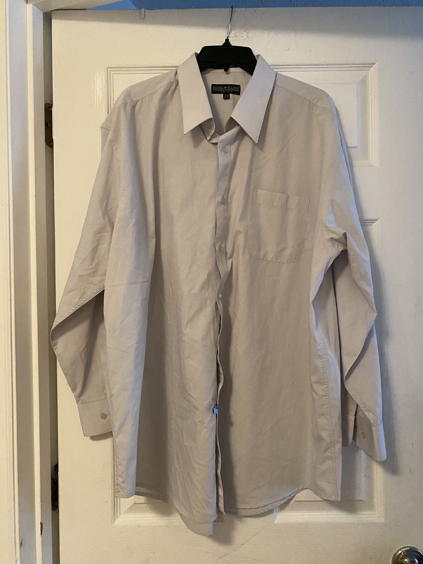 Men’s Shirt By Daniel Elissa Size 18 1/2 Neck
