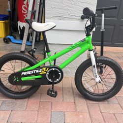 RoyalBaby Kids Bike Freestyle Classic 16 ’ Inch Children Bicycle  Ages 3-10 Years Toddler to Big Kids