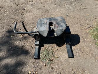 5th wheel hitch…