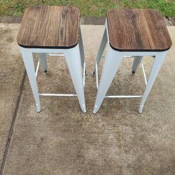 2 Metal Bar Stools With Wood Seat
