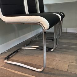 Total 6 Chairs Modern Looking. One Year Not Used Too Much.  