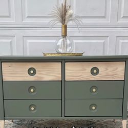 Modern 6-Drawer Dresser
