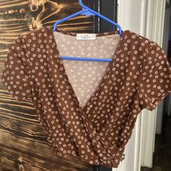 Woman’s Crop Top Size Small 