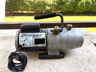 YELLOW JACKET BULLET MODEL 93600 vacuum PUMP 115VAC 1PH 60HZ 7 CFM 2 STAGE