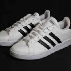 Adidas Advantage Base F36392 – Men’s Size 9.5 – Brand New (No Box)