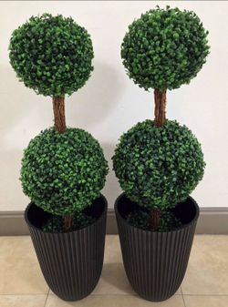 ** NEW LOW PRICE ** PAIR of 3ft Faux Boxwood Topiaries in 14in Black Ribbed Planters (2 for $120) @ Lasting Creations