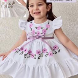 Vestidos Bordados Méxicanos, Niñas - Beautiful Mexican Dresses  -  Precios Varian - Prices Vary 