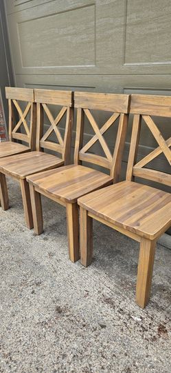 SET OF 4 FAIR WOOD DINING CHAIRS