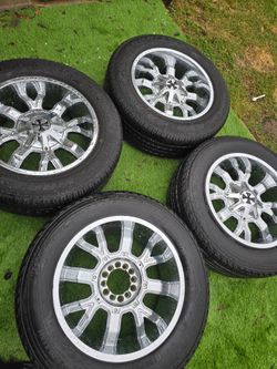Rims 20s fit chevy or f150 good tires