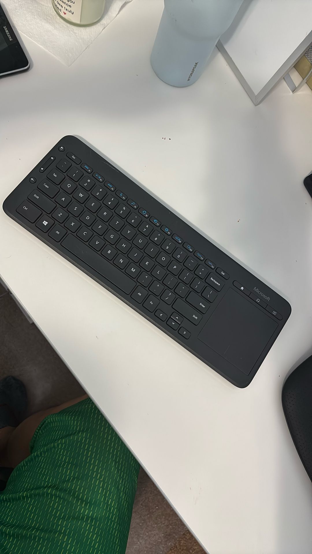 Microsoft N9Z-00002 All-in-One Media Keyboard