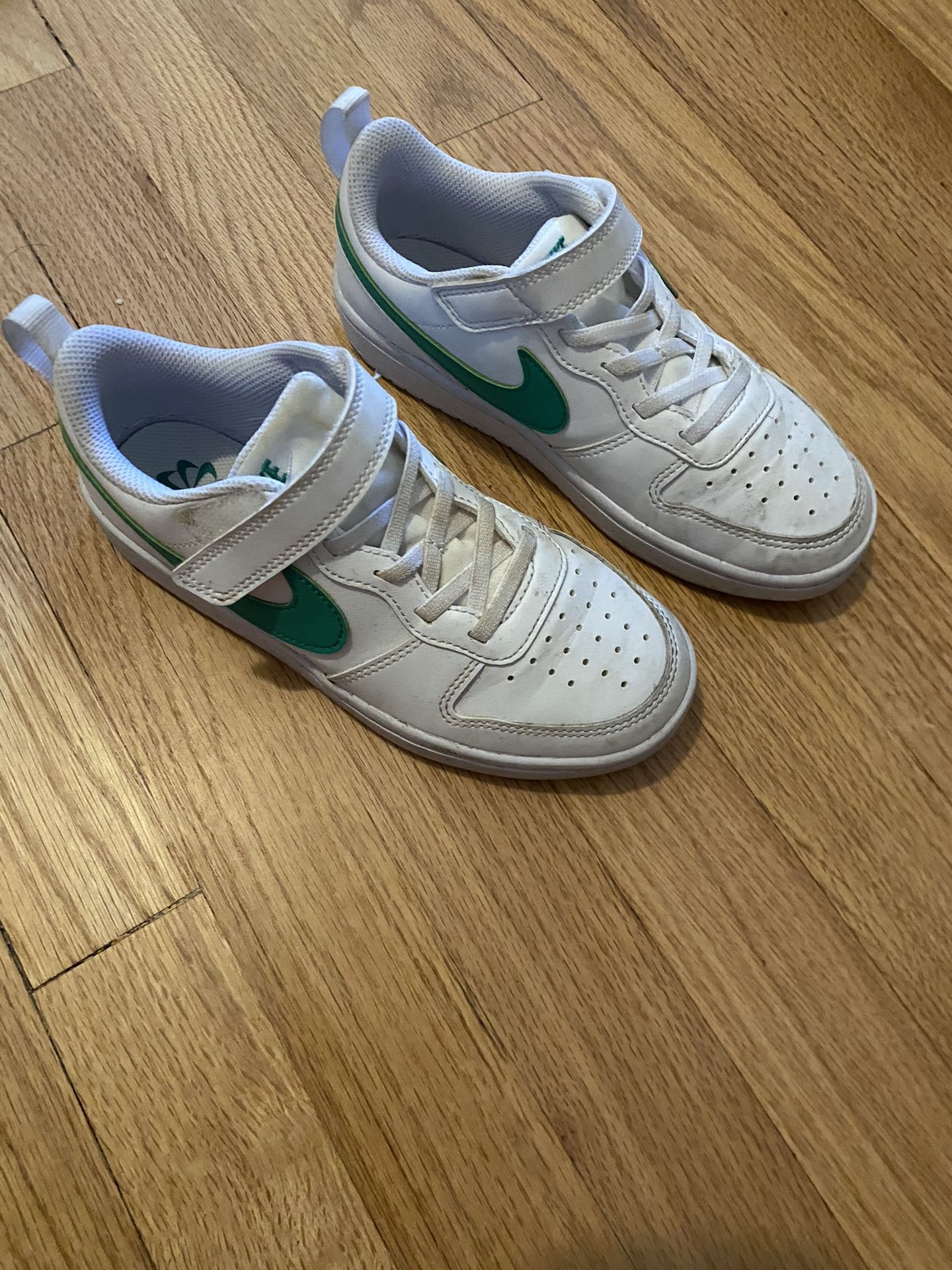 Kids Nike Size 1