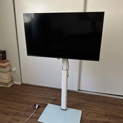40” tv / tv stand and soundbar