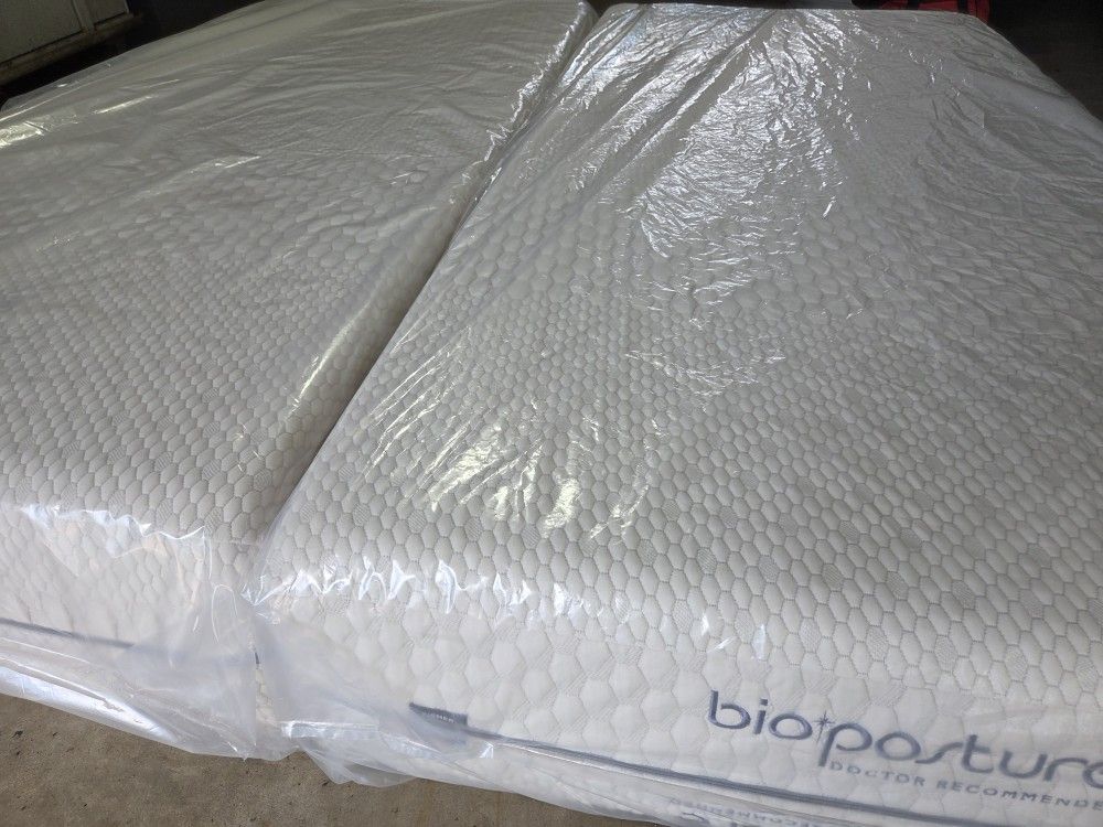 Split-King Sleep Logistics Switch Mattress - Like New