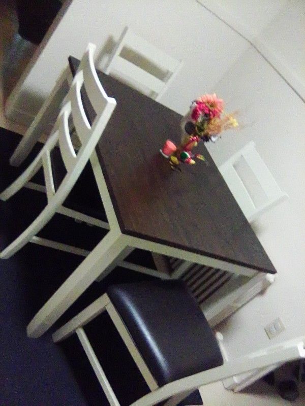 Brand New Kitchen Table N Chairs