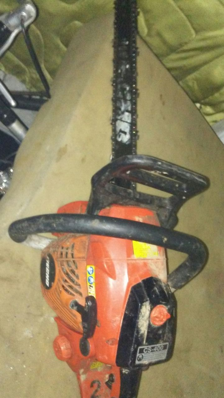 Echo chainsaw cs400