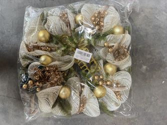 Christmas Flower Vine Circle Decoration