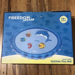 Freedom Series Sprinkler Mat pool