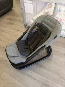 Baby Jogger City Sway 2-in-1 Rocker and Bouncer