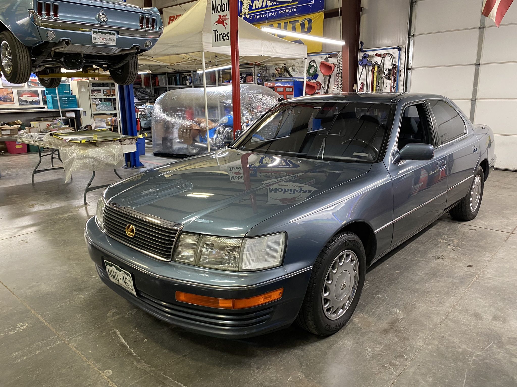 1991 Lexus LS 400