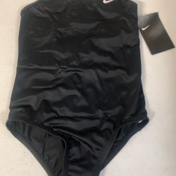 Nike Girls Raceback One Piece Swimsuit. Sz S. Black.                          Ez