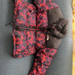 The North Face 1996 Printed Retro Nuptse 700 Fill Packable Jacket TNF Black Marble Camo Printj