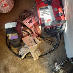 Lincoln 180 Pro Mig Welder With Helmet, Gloves, Tool 