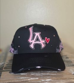 Thirtyone Hats LA Valentines for her