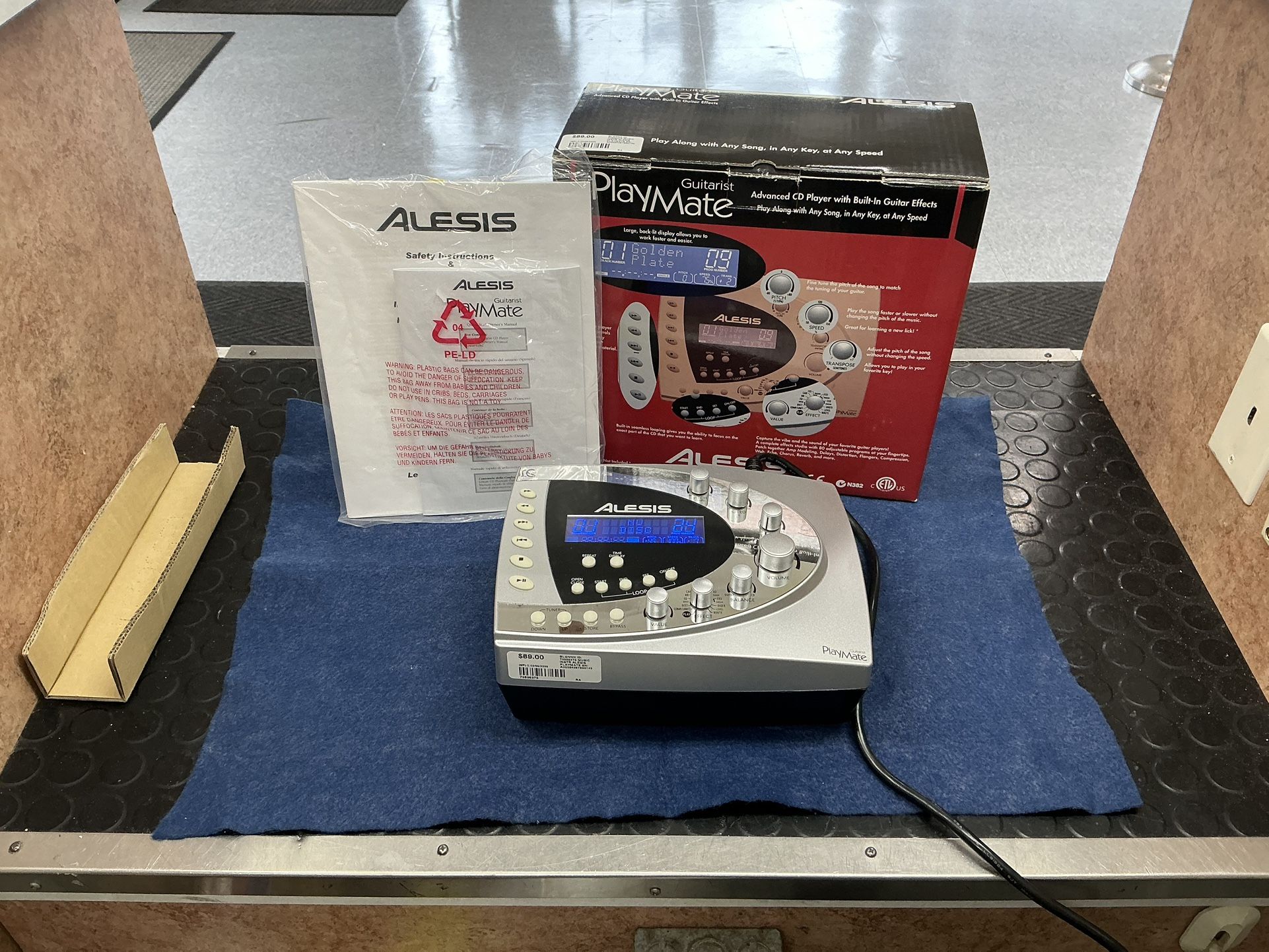Alesis Guitarist PlayMate Advanced CD Player W/ Built In Guitar Effects