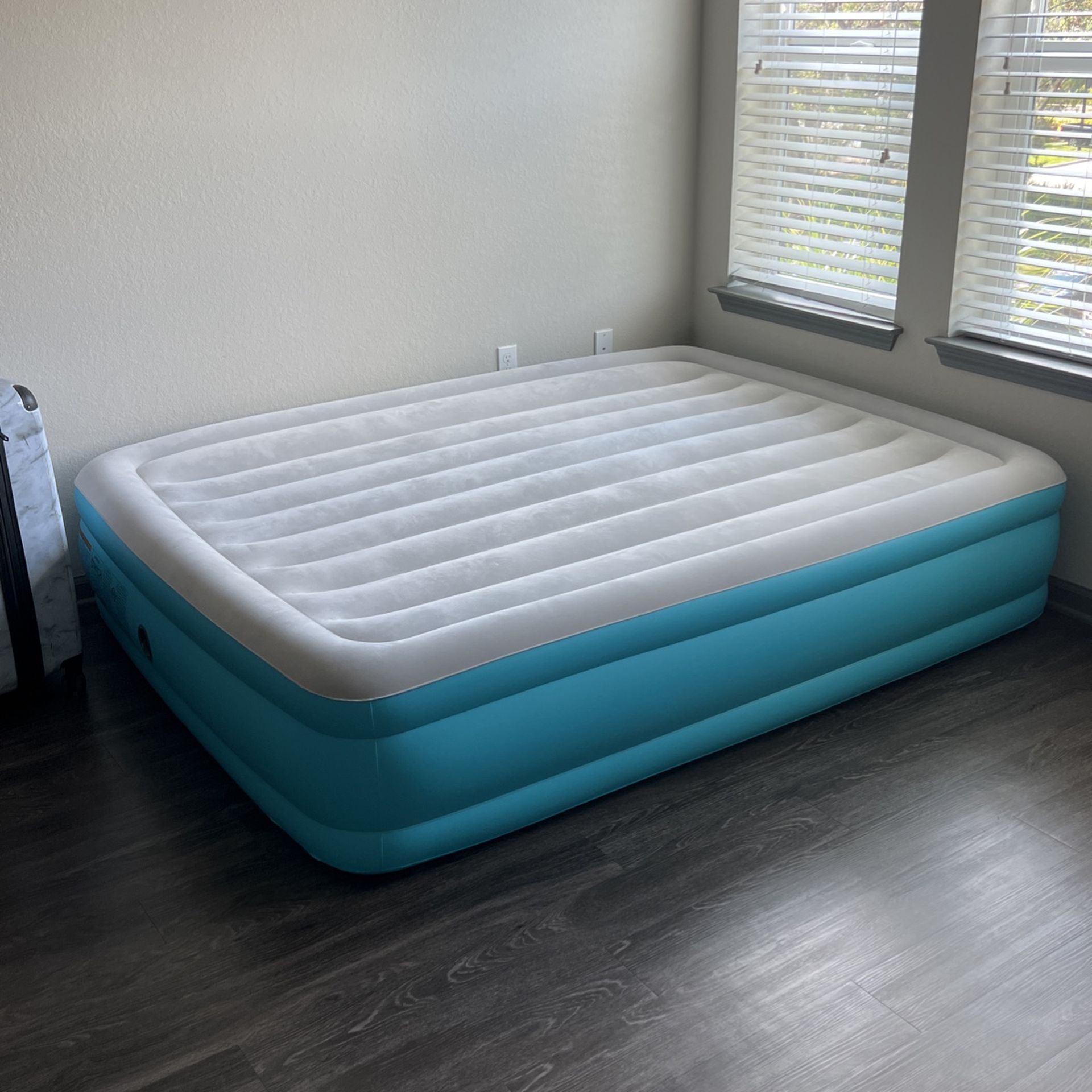 Air Mattress With Electric Pump