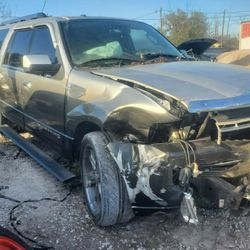08-13 Lincoln navigator parts partout, good 5.4 motor, 30 day warranty,  22s rims