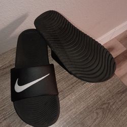 Nike Slides Womens Size 7