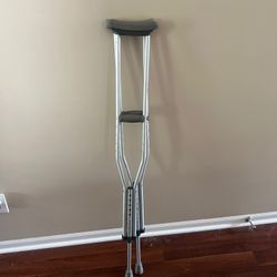 1 Pair of Adult Crutches