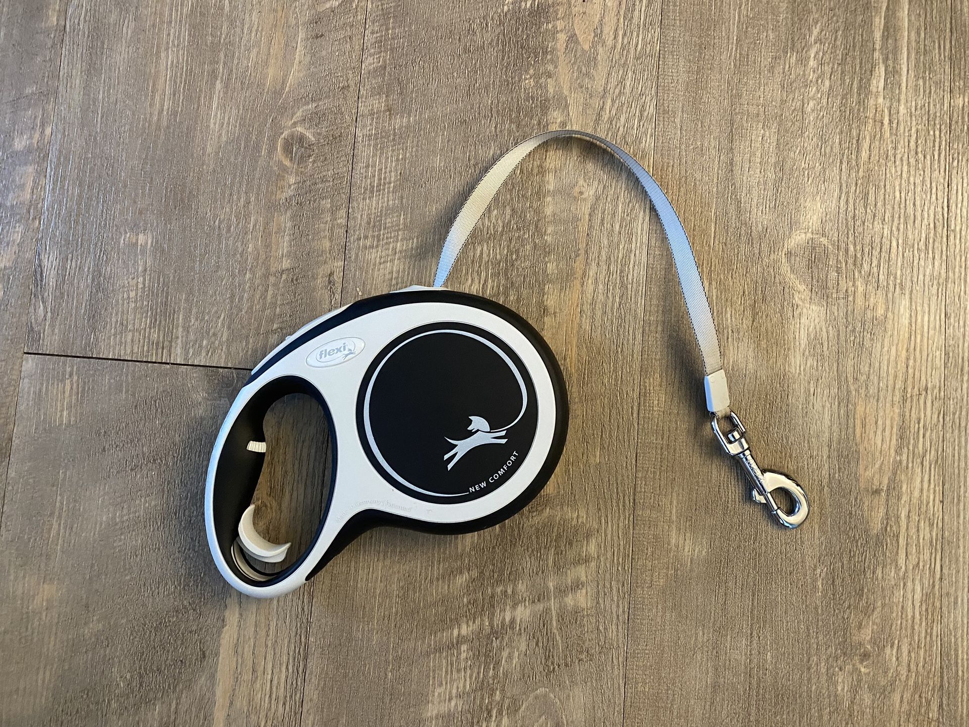 26 Foot Retractable Dog Leash