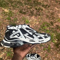 Balenciaga Runners ‘Black white’