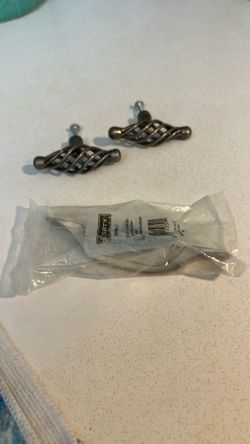 3 Cabinet Pulls