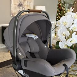 Nuna Pipa Infant Car seat 