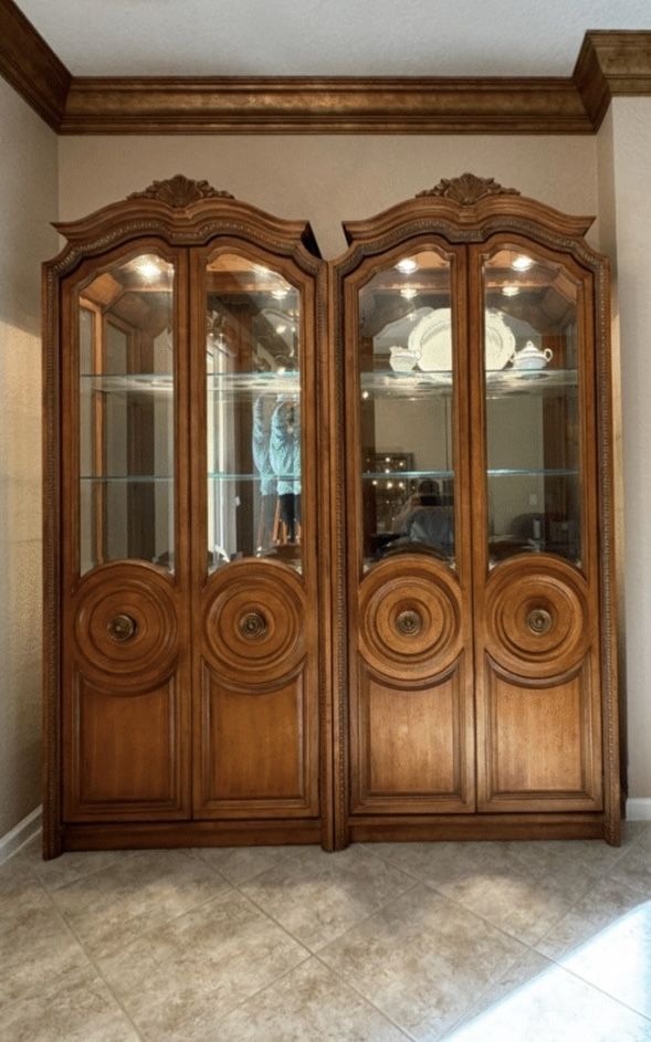 Wood China Cabinets