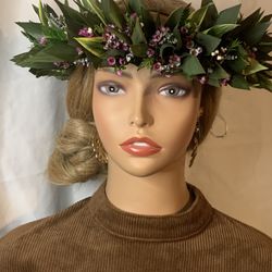 Fresh Head Crowns Made Daily