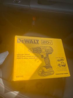 DeWalt 20V MAX 1/2 in. Brushed Cordless Compact Drill Kit (Battery & Charger)