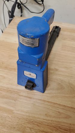 JOSEF KIHLBERG JK561-18PN Pneumatic top carton stapler