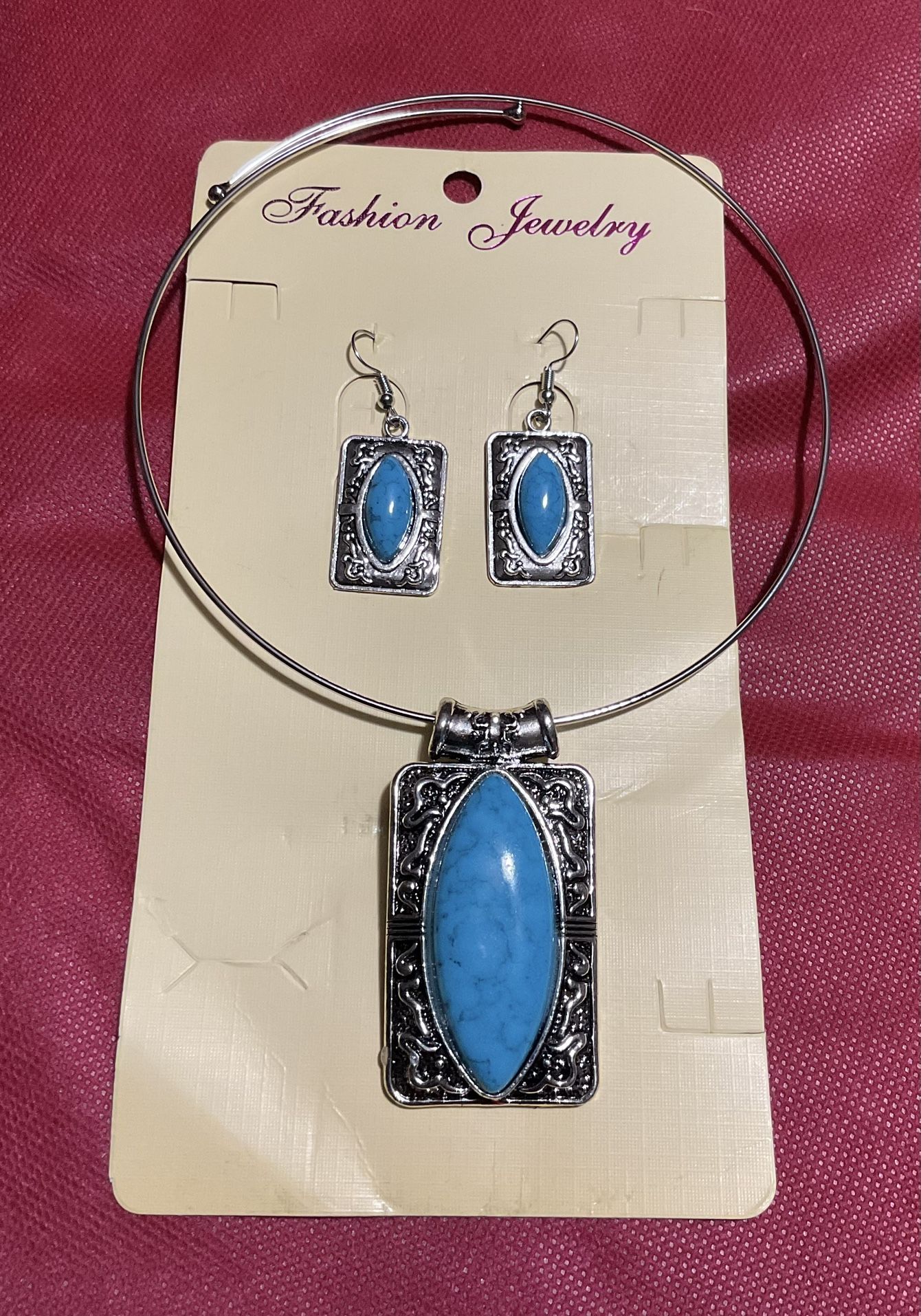 New Turquoise Look Adjustable Size Necklace & Earrings Set