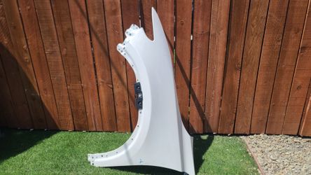 2016-2022 MAZDA CX-9 CX9 LEFT FENDER DRIVER SIDE GENUINE USED OEM.  NC51