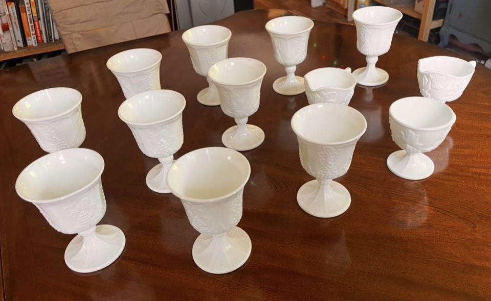 13pc Indiana Colony Glass Co Milk Glass/Cream Sugar Set Embossed Grapes Leaves Vines