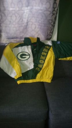 Green bay packers windbreaker jacket.