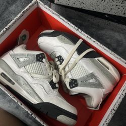 Air Jordan 4 Retro 30th GG