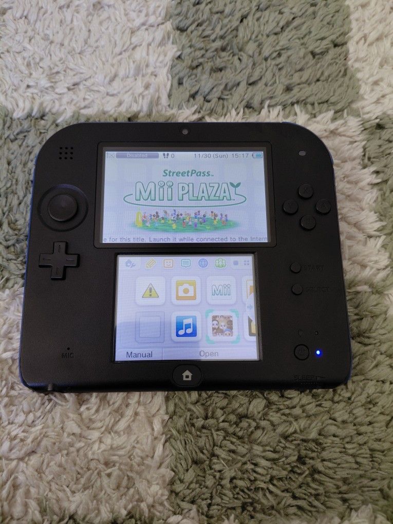 Original Nintendo 2ds (black and blue)