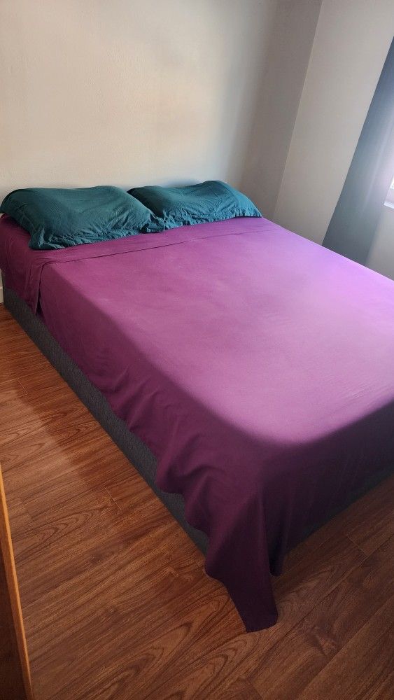 Queen size box spring with mattress